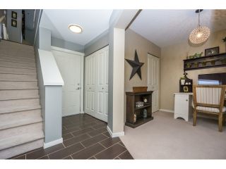 Photo 3: 77 18983 72A Avenue in Surrey: Clayton Townhouse for sale in "KEW" (Cloverdale)  : MLS®# R2034361