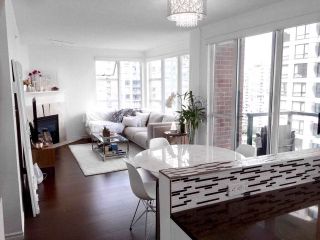 Photo 2: 2404 939 HOMER Street in Vancouver: Yaletown Condo for sale in "THE PINNACLE" (Vancouver West)  : MLS®# R2088253