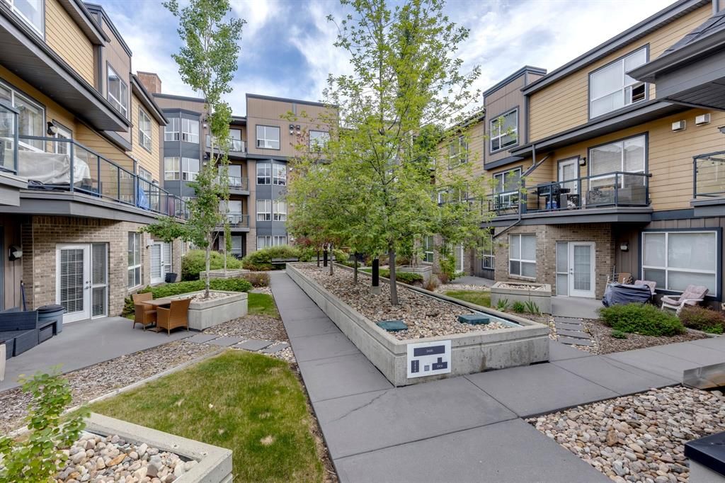 Main Photo: 309 2420 34 Avenue SW in Calgary: South Calgary Apartment for sale : MLS®# A2052110