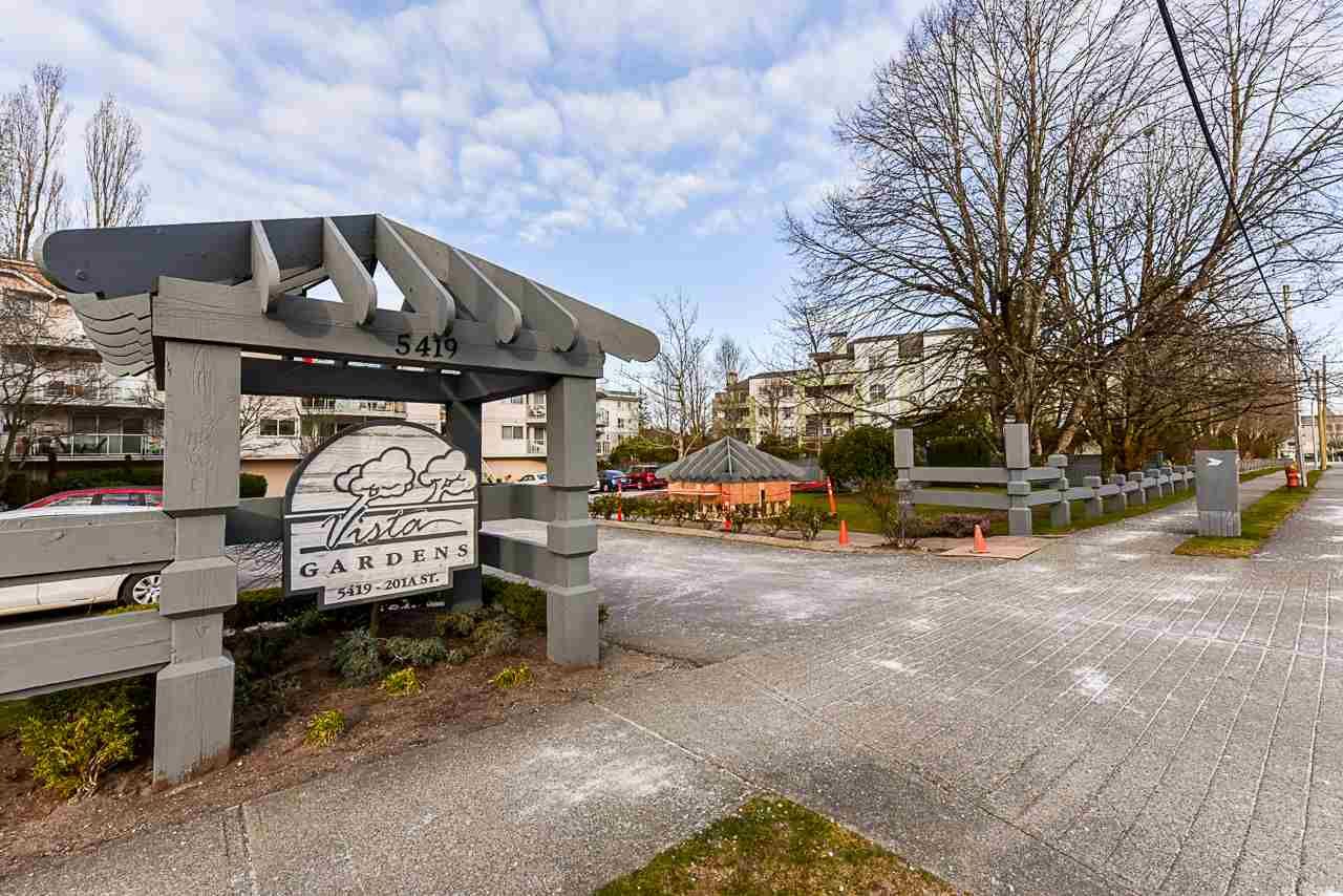 Main Photo: 109 5419 201A Street in Langley: Langley City Condo for sale in "VISTA GARDENS" : MLS®# R2538468