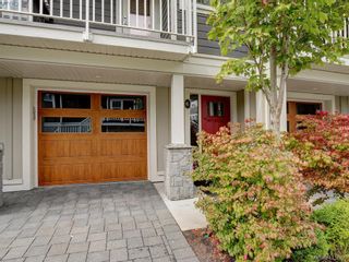 Photo 2: 6 3356 Whittier Ave in VICTORIA: SW Rudd Park Row/Townhouse for sale (Saanich West)  : MLS®# 824505