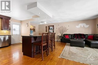 Photo 8: 68 MILLFORD AVENUE in Ottawa: House for sale : MLS®# 1376955