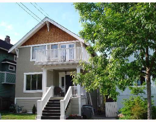 Main Photo: 1949 ADANAC Street in Vancouver: Grandview VE House for sale in "COMMERCIAL DRIVE" (Vancouver East)  : MLS®# V652514