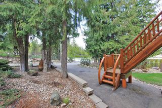 Photo 11: 1425 Huckleberry Drive in Sorrento: House for sale : MLS®# 10128677