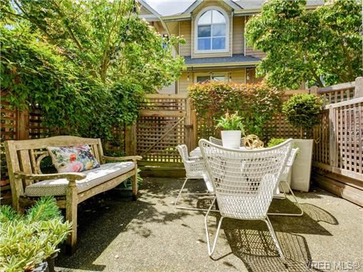 Photo 19: Photos: 3 1850 Fern St in VICTORIA: Vi Fernwood Row/Townhouse for sale (Victoria)  : MLS®# 734771