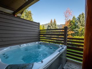 Photo 4: 10 8030 NICKLAUS NORTH Boulevard in Whistler: Green Lake Estates Townhouse for sale in "Englewood Green" : MLS®# R2819390