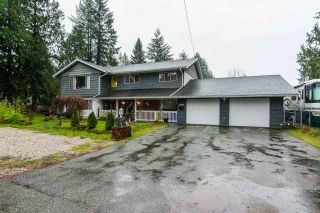 Photo 1: 19768 46 Avenue in Langley: Langley City House for sale : MLS®# R2235644