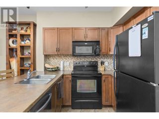 Photo 3: 654 Cook Road Unit# 627 in Kelowna: House for sale : MLS®# 10303161