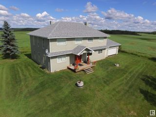 Photo 2: 57203 RGE RD 44: Rural Lac Ste. Anne County House for sale : MLS®# E4330484