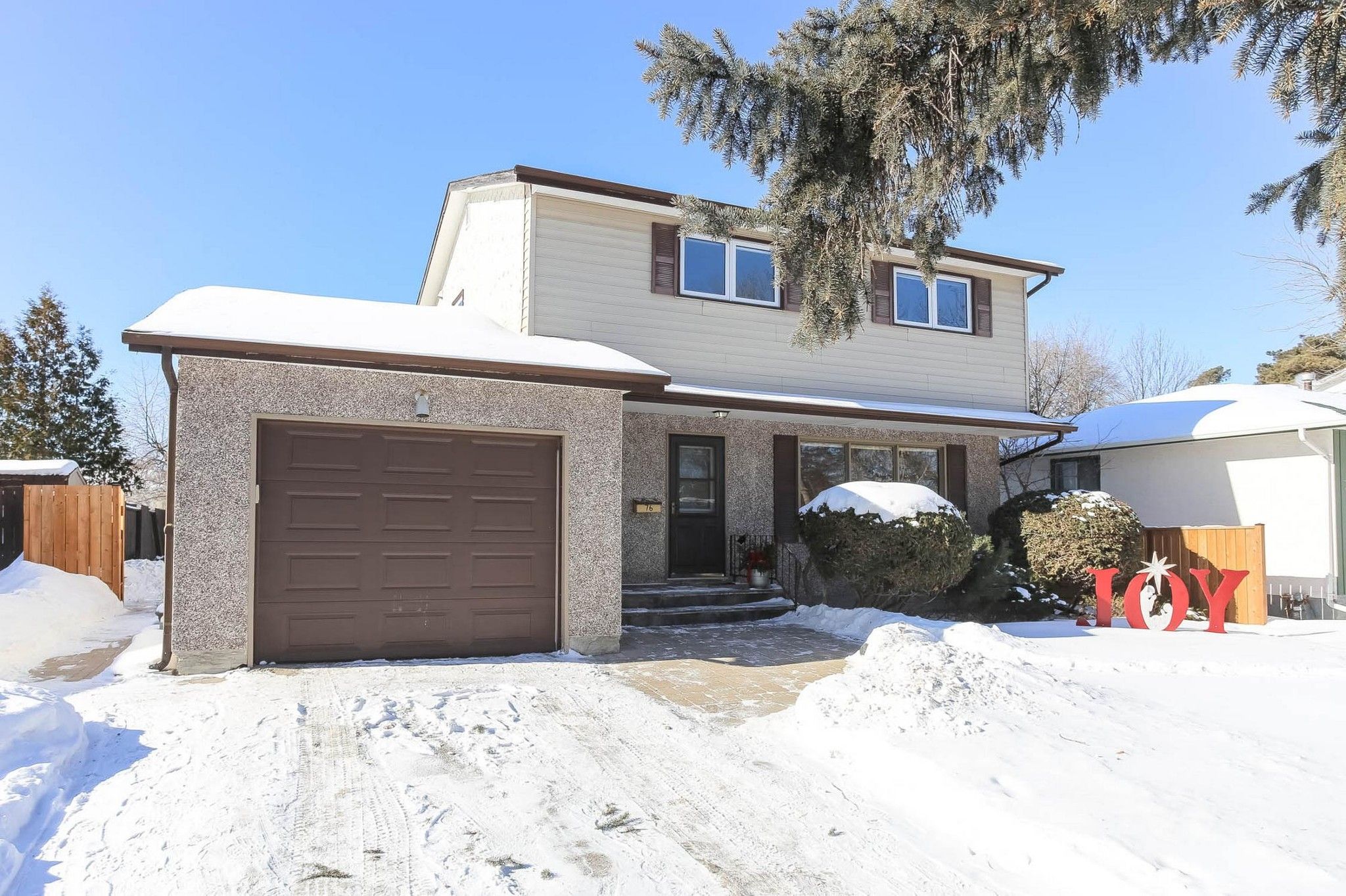 Photo 35: Photos: 76 Hammond Road in Winnipeg: Charleswood Single Family Detached for sale (1H)  : MLS®# 202103156