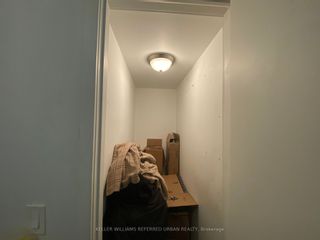 Photo 13: Room 2 344 Bartlett Avenue N in Toronto: Dovercourt-Wallace Emerson-Junction House (2-Storey) for lease (Toronto W02)  : MLS®# W8031892