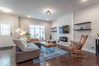 Photo 4: 11729 126 Street in Edmonton: Zone 07 House Half Duplex for sale : MLS®# E4342171