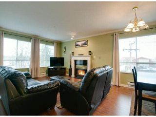 Main Photo: 302 5450 208TH Street in Langley: Langley City Condo for sale in "Montgomery Gate" : MLS®# F1429569