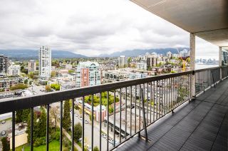 Photo 5: 2002 145 ST. GEORGES Avenue in North Vancouver: Lower Lonsdale Condo for sale in "Talisman Tower" : MLS®# R2685076
