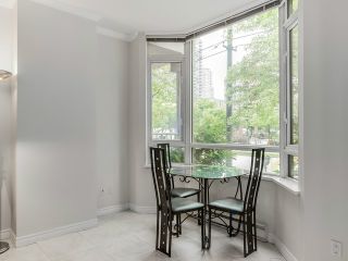 Photo 6: 1190 RICHARDS Street in Vancouver: Yaletown Townhouse for sale in "Park Plaza" (Vancouver West)  : MLS®# V1122605
