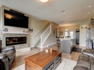 Photo 2: 660 Wagar Ave in Langford: La Mill Hill Row/Townhouse for sale : MLS®# 905070