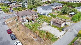 Photo 2: 7884 PATTERSON Avenue in Burnaby: South Slope House for sale (Burnaby South)  : MLS®# R2803897