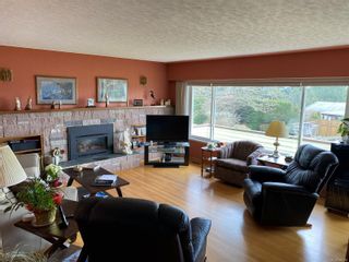Photo 6: NORTH SAANICH REAL ESTATE = Bazan Bay Home For Sale (Pending) MLS # 896304