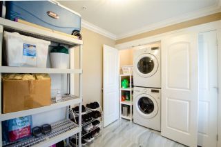 Photo 4: 2477 ST. LAWRENCE Street in Vancouver: Collingwood VE 1/2 Duplex for sale (Vancouver East)  : MLS®# R2832898