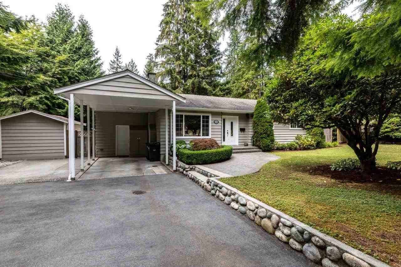 Main Photo: 2281 CHAPMAN WAY in North Vancouver: Seymour NV House for sale : MLS®# R2490017