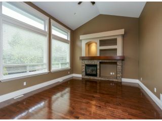 Photo 6: 5888 163B Street in Surrey: Cloverdale BC House for sale in "The Highlands" (Cloverdale)  : MLS®# F1321640