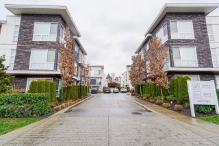 Photo 1: 22 20857 77A Avenue in Langley: Willoughby Heights Townhouse for sale : MLS®# R2638759