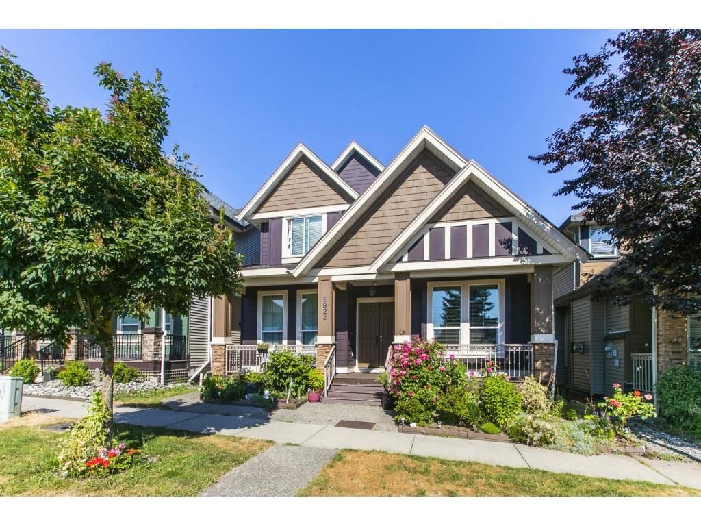 Main Photo: 5922 131A Street in Surrey: Panorama Ridge House for sale : MLS®# R2595803