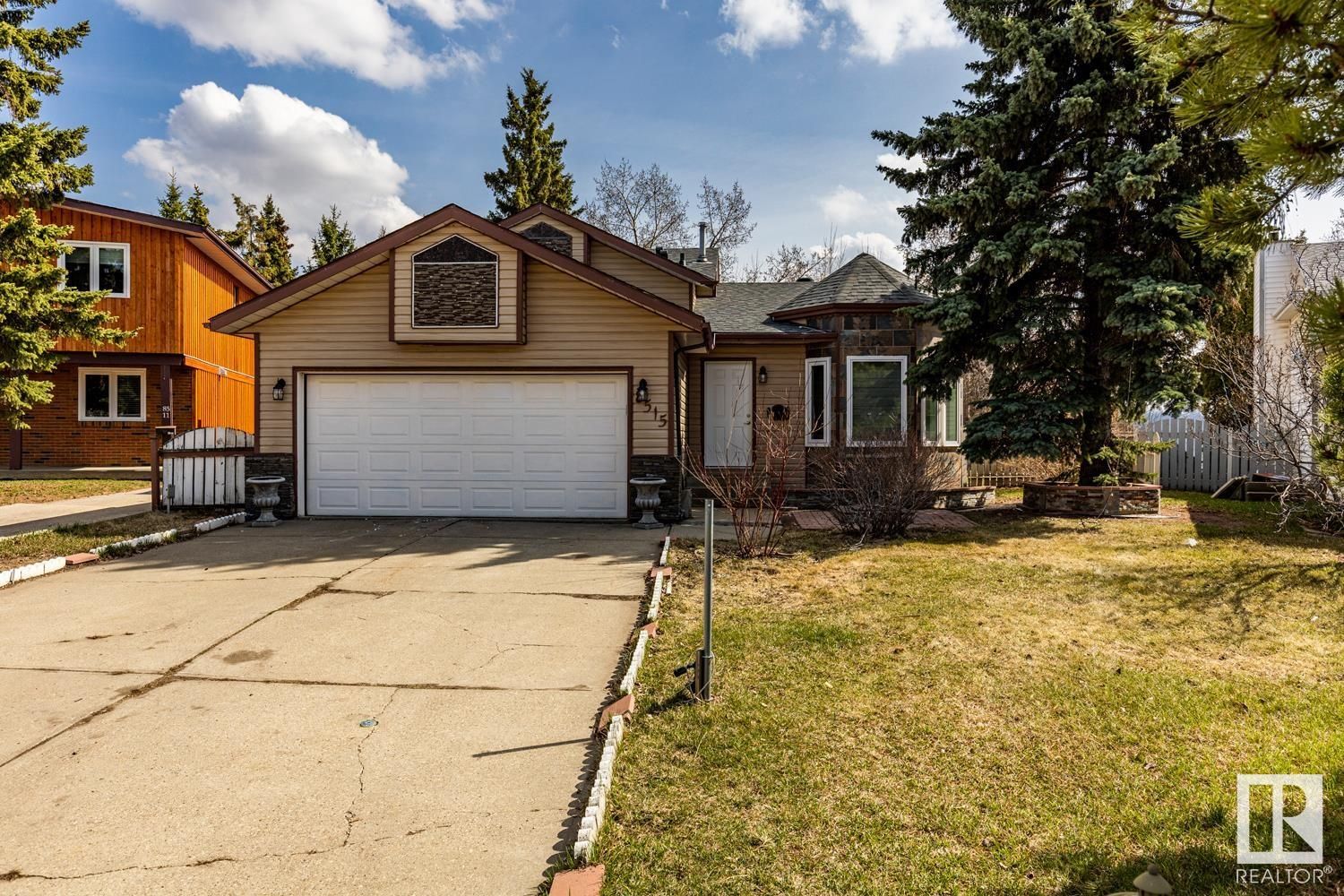 Main Photo:  in Edmonton: Zone 29 House for sale : MLS®# E4330896
