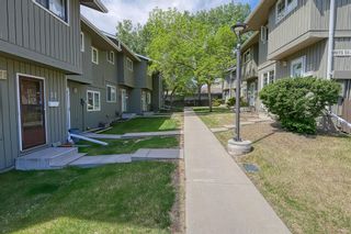 Photo 2: 32 6503 Ranchview Drive NW in Calgary: Ranchlands Row/Townhouse for sale : MLS®# A2051731
