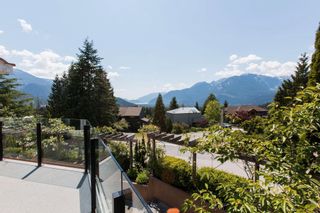 Main Photo: 40530 THUNDERBIRD Ridge in Squamish: Garibaldi Highlands House for sale in "Garibaldi Highlands" : MLS®# R2793747