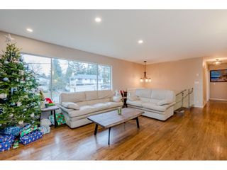 Photo 5: 924 GROVER Avenue in Coquitlam: Coquitlam West House for sale : MLS®# R2524127