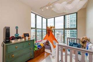 Photo 9: 1703 1128 QUEBEC Street in Vancouver: Downtown VE Condo for sale in "THE NATIONAL" (Vancouver East)  : MLS®# R2400900