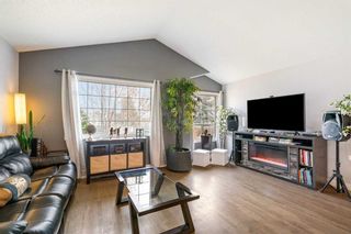 Photo 4: 252 Covington Place NE in Calgary: Coventry Hills Detached for sale : MLS®# A2121829