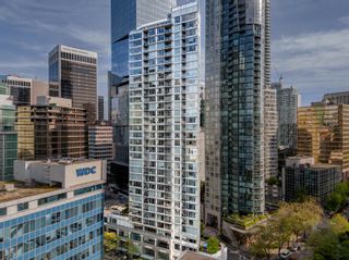 Main Photo: 902 1188 W PENDER Street in Vancouver: Coal Harbour Condo for sale in "SAPPHIRE" (Vancouver West)  : MLS®# R2883654