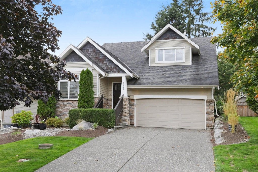 Main Photo: 5763 167 Street in Surrey: Cloverdale BC House for sale in "WESTSIDE TERRACE" (Cloverdale)  : MLS®# R2212579