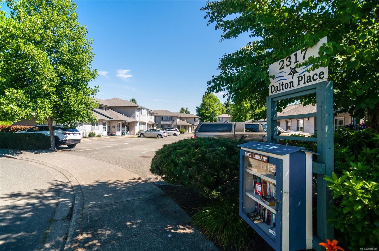 Main Photo: 13 2317 Dalton Rd in Campbell River: CR Willow Point Row/Townhouse for sale : MLS®# 910208