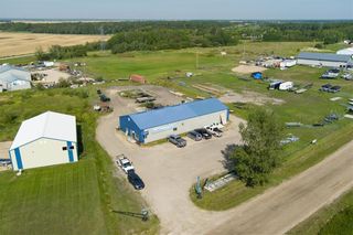 Photo 2: 9 & 11 Drifters Bend in Lac Du Bonnet: Industrial / Commercial / Investment for sale (R28)  : MLS®# 202222031