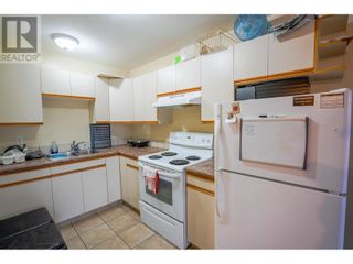 Photo 11: 3800 28A Street Unit# 408 in Vernon: House for sale : MLS®# 10309196