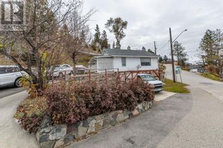 Photo 5: 4516 Princeton Avenue in Peachland: House for sale : MLS®# 10301013