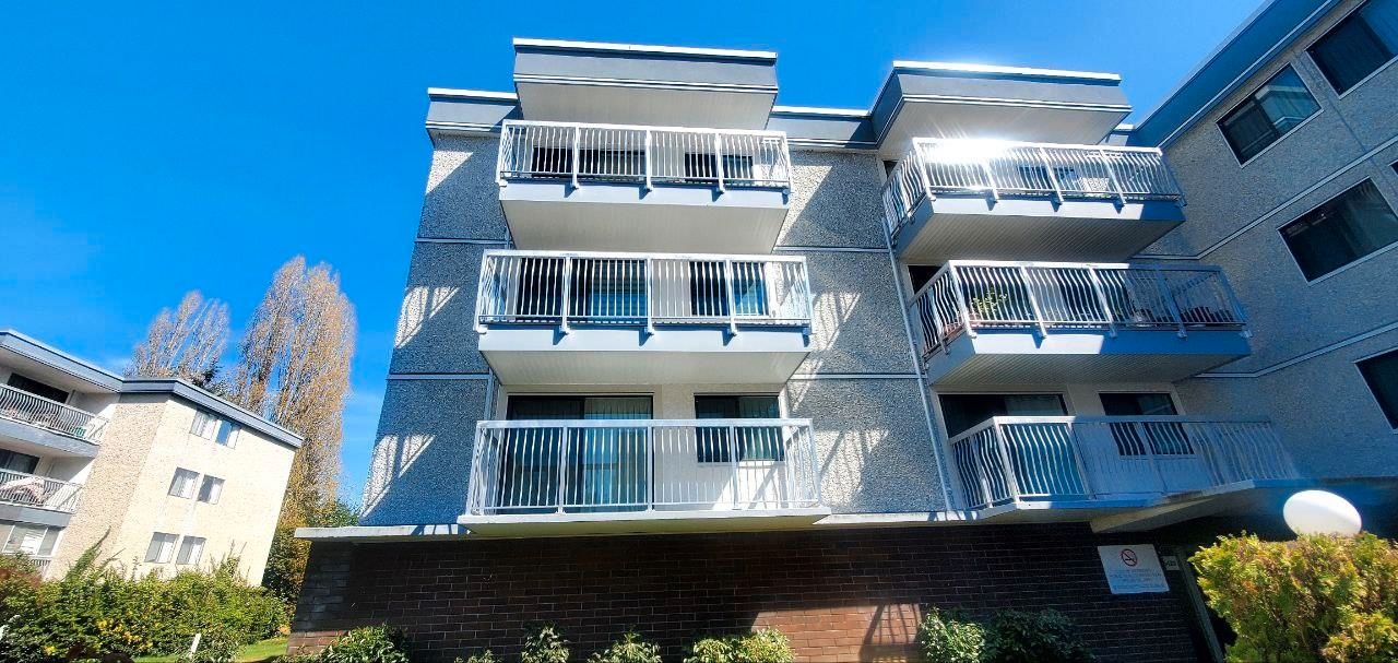 Main Photo: 216 6420 BUSWELL Street in Richmond: Brighouse Condo for sale : MLS®# R2827634