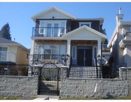 Main Photo: 35 HOLDOM Avenue in Burnaby: Capitol Hill BN House for sale in "CAPITOL HILL" (Burnaby North)  : MLS®# V756730