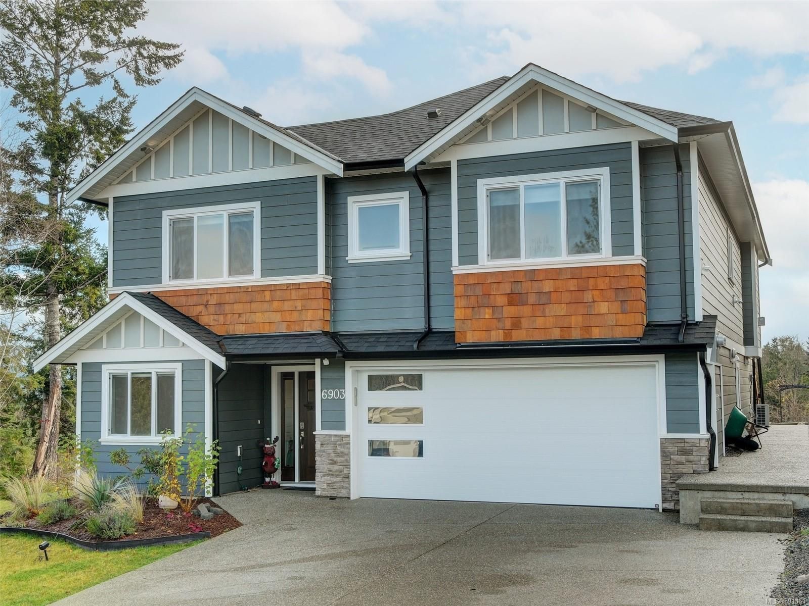 Main Photo: 6903 Burr Dr in Sooke: Sk Broomhill House for sale : MLS®# 891361