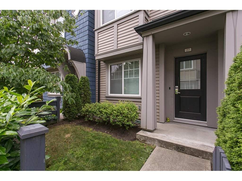 Photo 2: Photos: 27 6450 187 Street in Surrey: Cloverdale BC Townhouse for sale in "Hillcrest" (Cloverdale)  : MLS®# R2096437