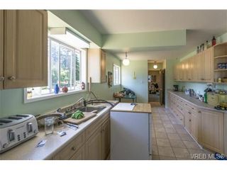Photo 6: 2258 Aldeane Ave in VICTORIA: Co Colwood Lake House for sale (Colwood)  : MLS®# 705539