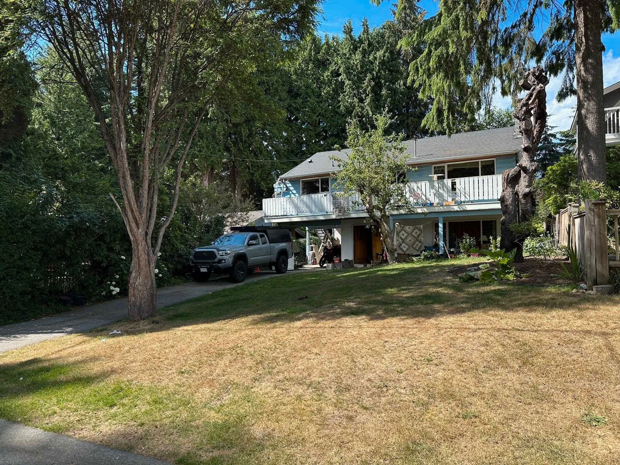 Main Photo: 618 W 23RD Street in North Vancouver: Mosquito Creek House for sale : MLS®# R2793863
