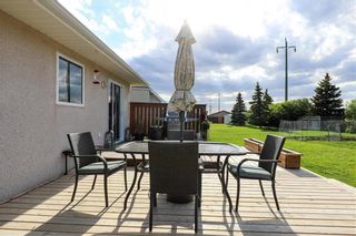 Photo 5: 22 Northview Place in Steinbach: R16 Residential for sale : MLS®# 202012587