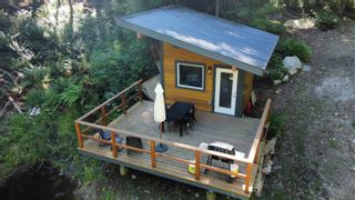 Photo 2: 976 WEST BAY Road: Gambier Island House for sale (Sunshine Coast)  : MLS®# R2711354