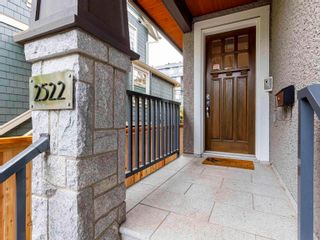 Photo 2: 2522 W 8TH Avenue in Vancouver: Kitsilano Townhouse for sale (Vancouver West)  : MLS®# R2688646