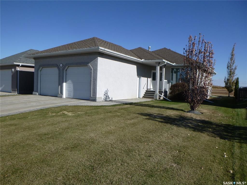 Main Photo: 2216 Newmarket Drive in Tisdale: Residential for sale : MLS®# SK915035
