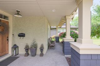 Photo 2: 4005 SOUTH VALLEY Dr in Saanich: SW Strawberry Vale House for sale (Saanich West)  : MLS®# 933668